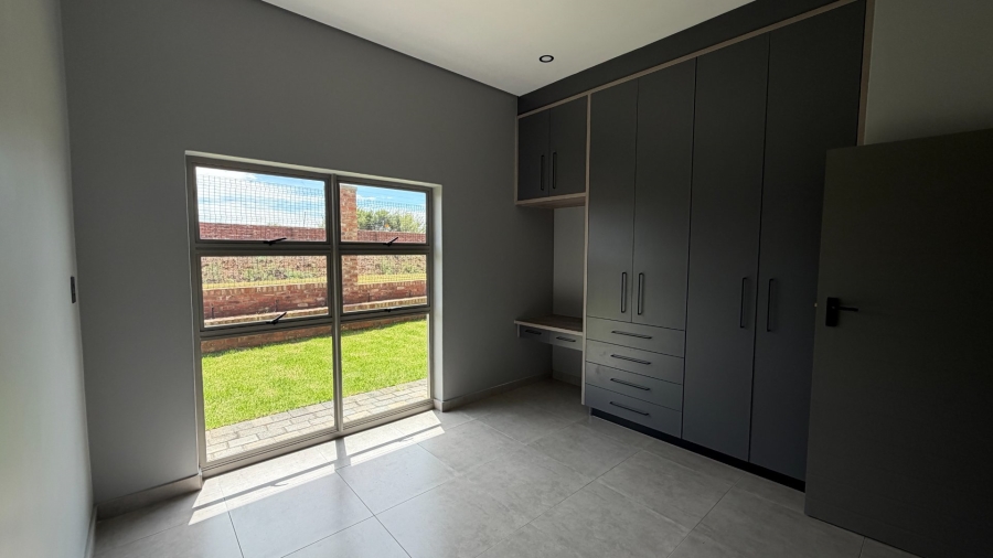  Bedroom Property for Sale in Vyfhoek A H North West